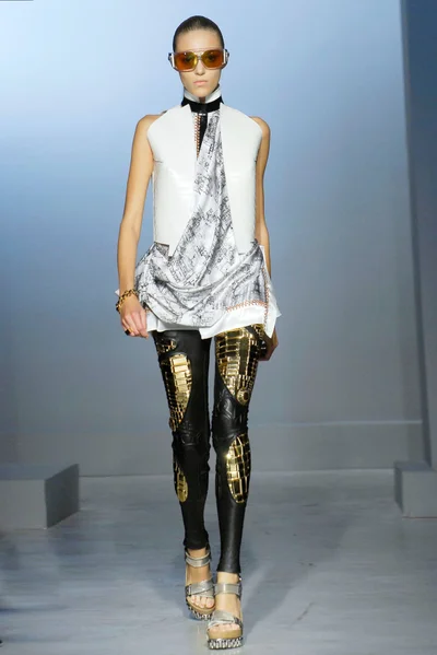 Look 31